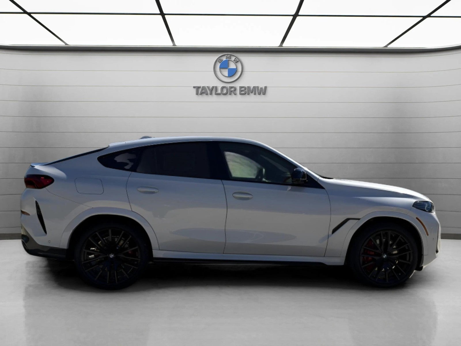 2027 BMW X6 M60i