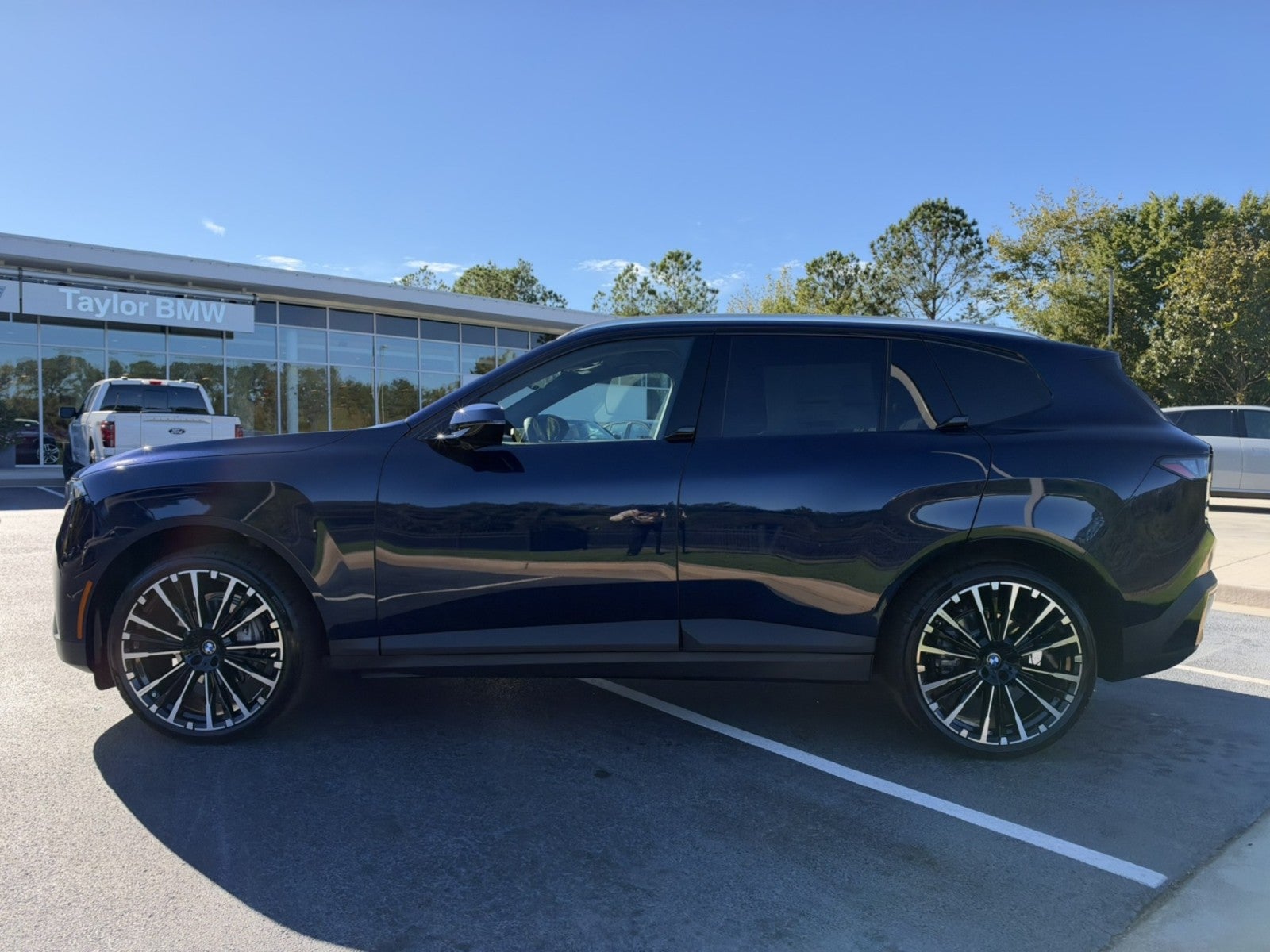 2027 BMW X5 40 xDrive
