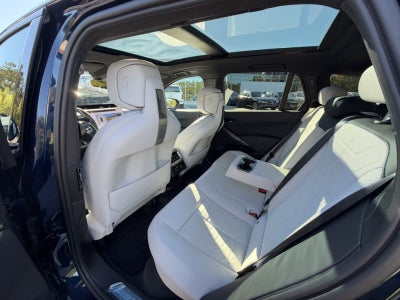 2027 BMW X5 40 xDrive