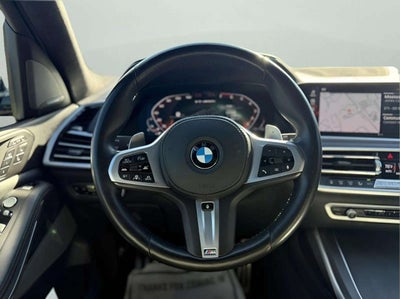 2022 BMW X7 M50i