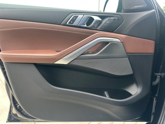 2023 BMW X6 xDrive40i