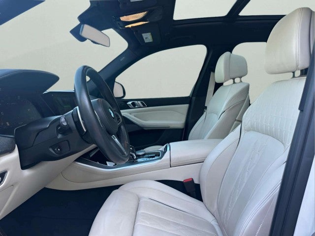 2021 BMW X5 M50i