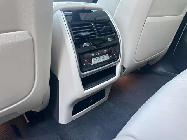 2021 BMW X5 M50i