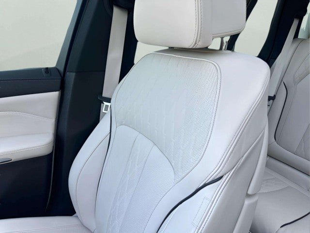2021 BMW X5 M50i
