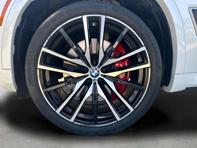 2021 BMW X5 M50i