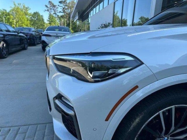 2021 BMW X5 M50i