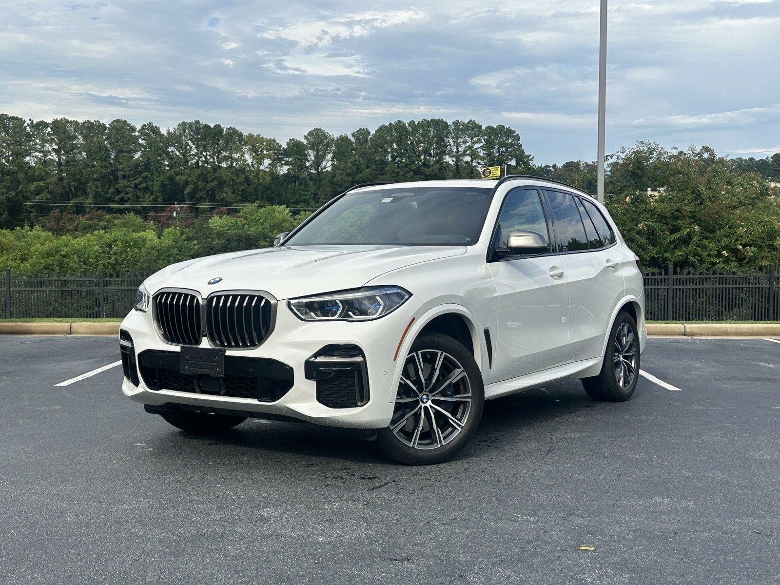 2023 BMW X5 M50i