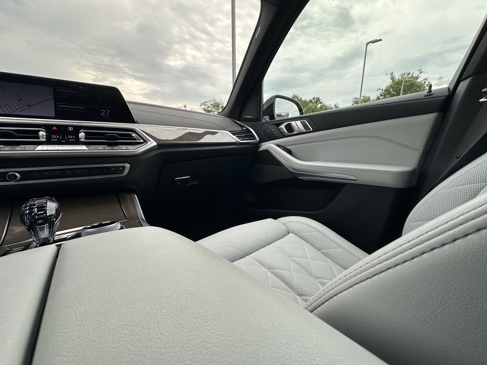2023 BMW X5 M50i