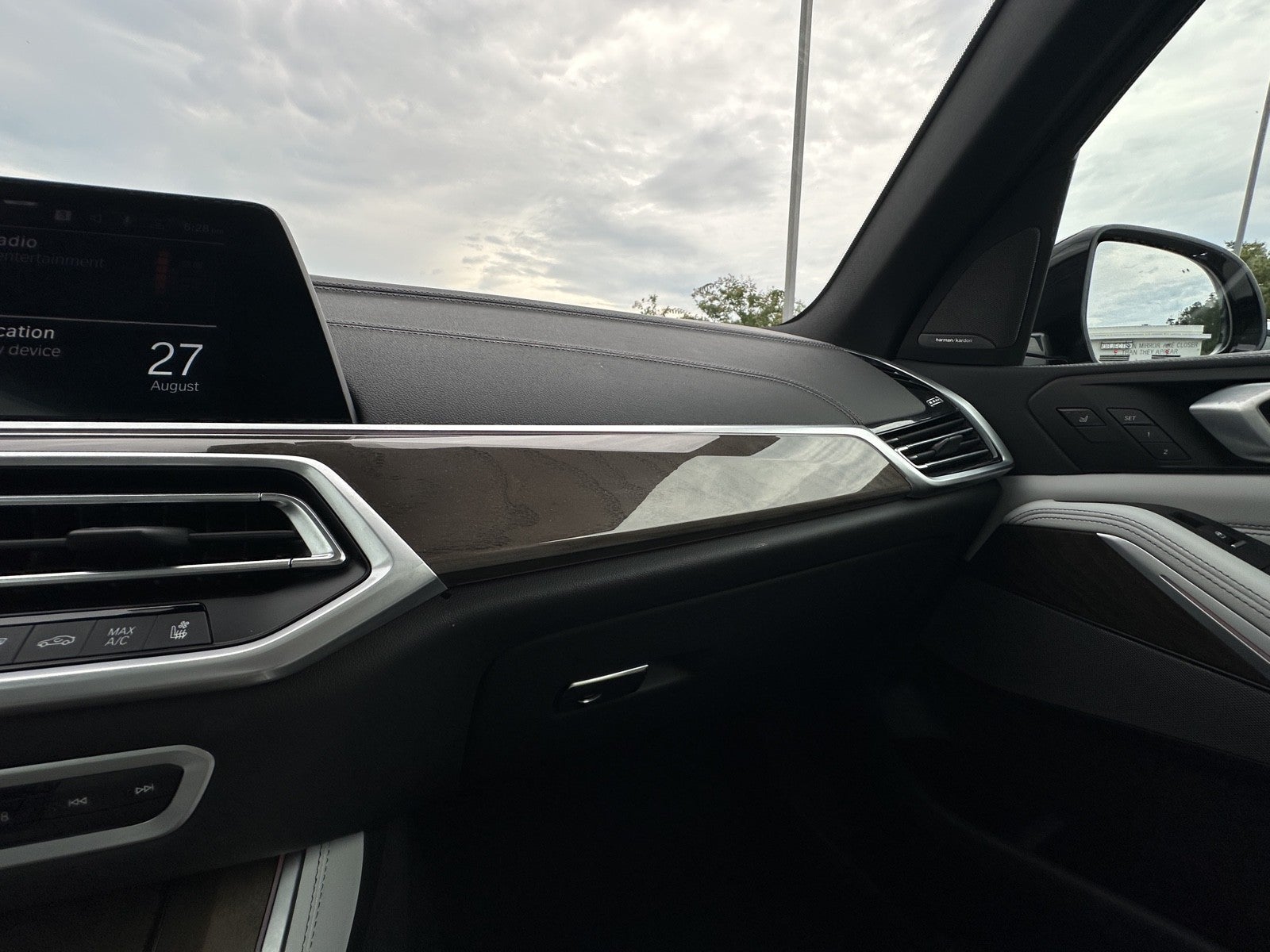 2023 BMW X5 M50i