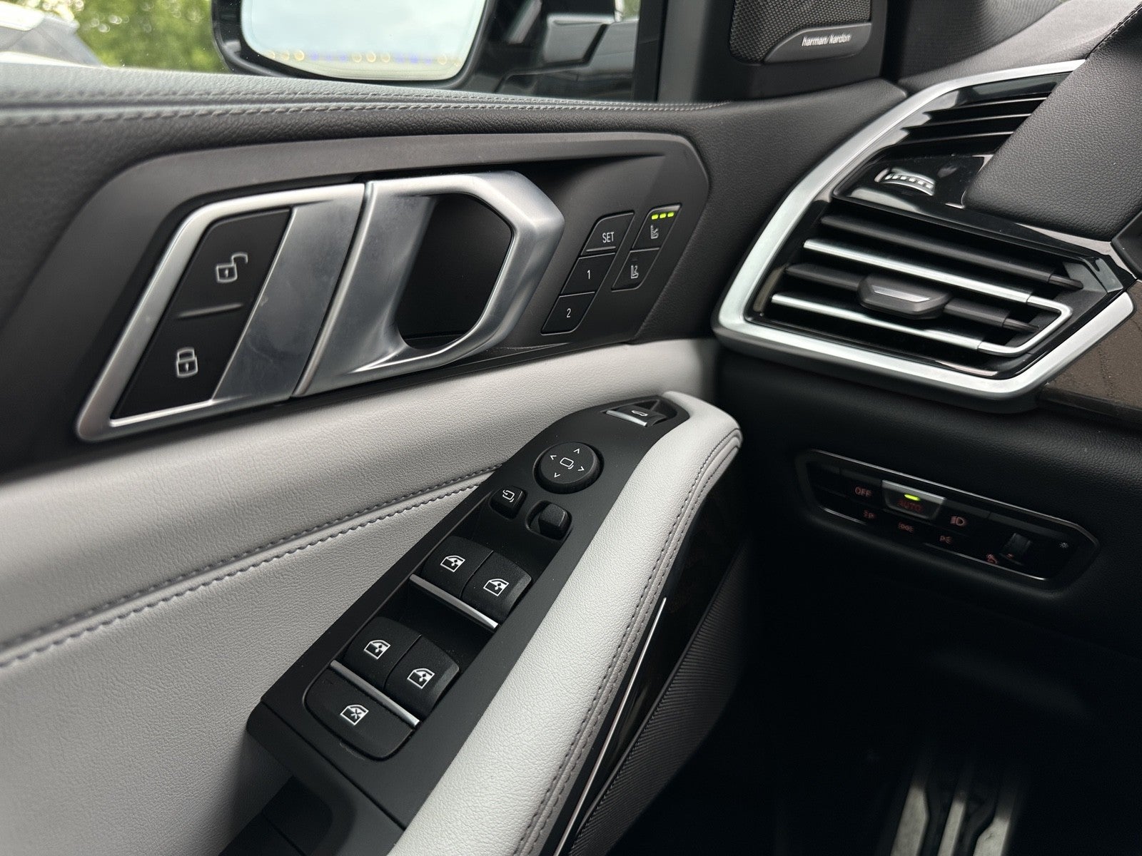 2023 BMW X5 M50i