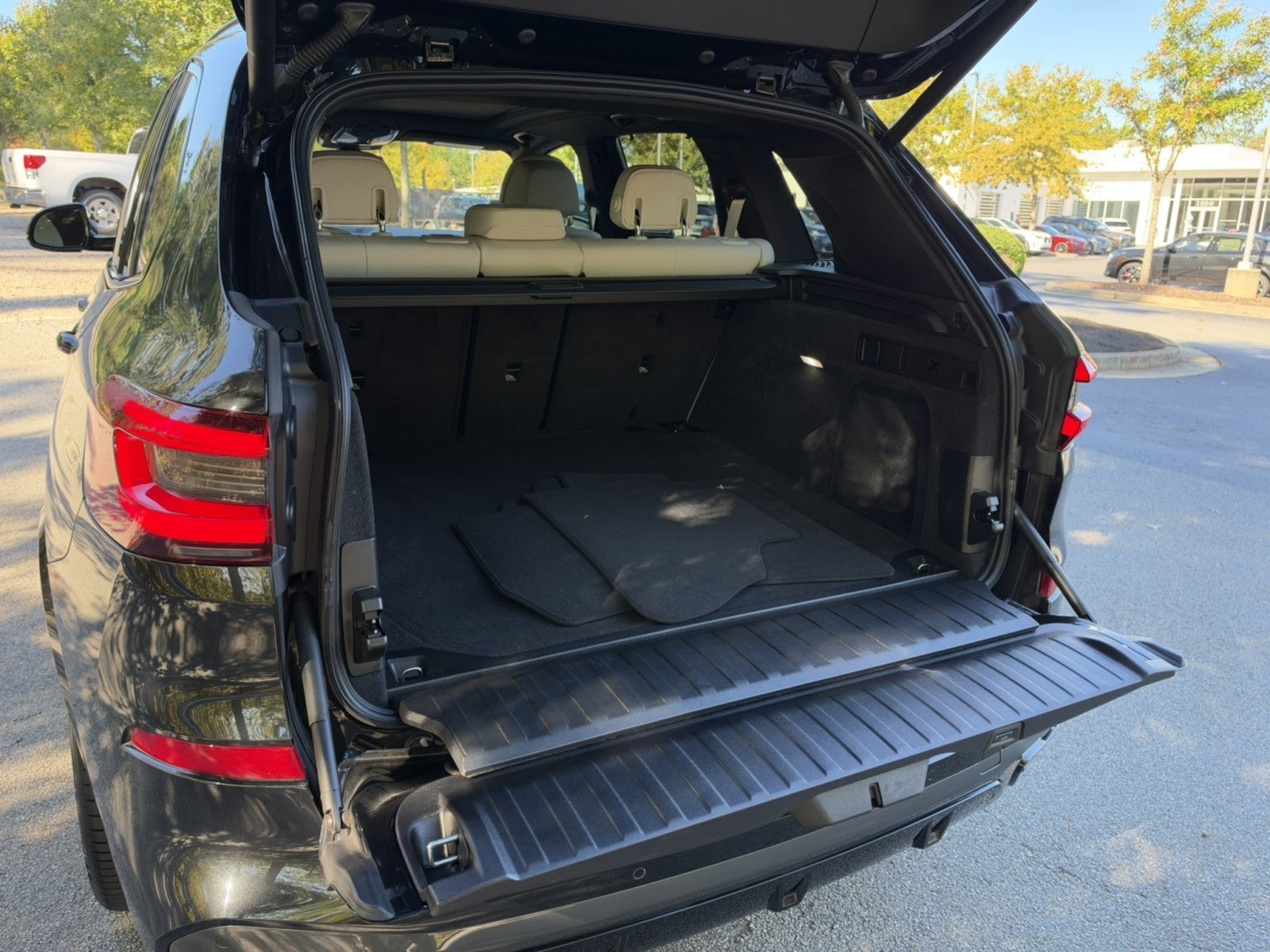 2023 BMW X5 M50i