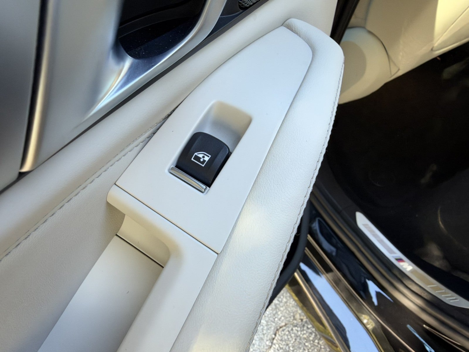 2023 BMW X5 M50i