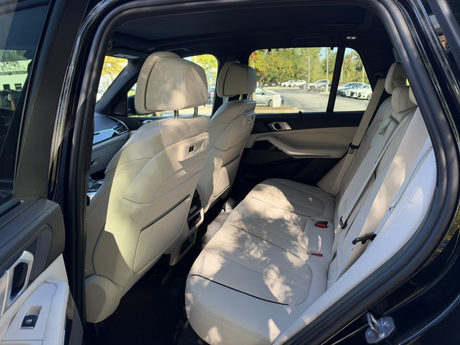 2023 BMW X5 M50i