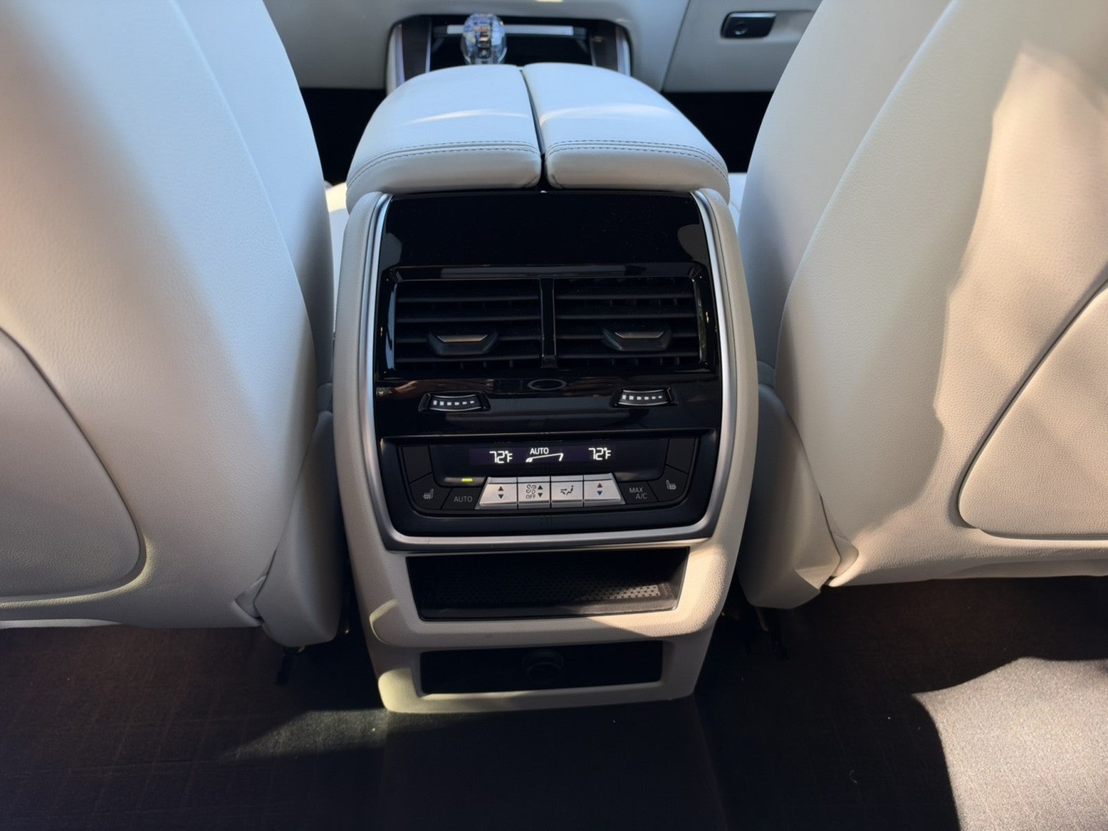 2023 BMW X5 M50i