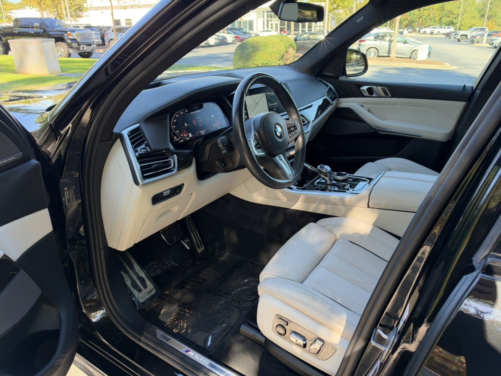2023 BMW X5 M50i