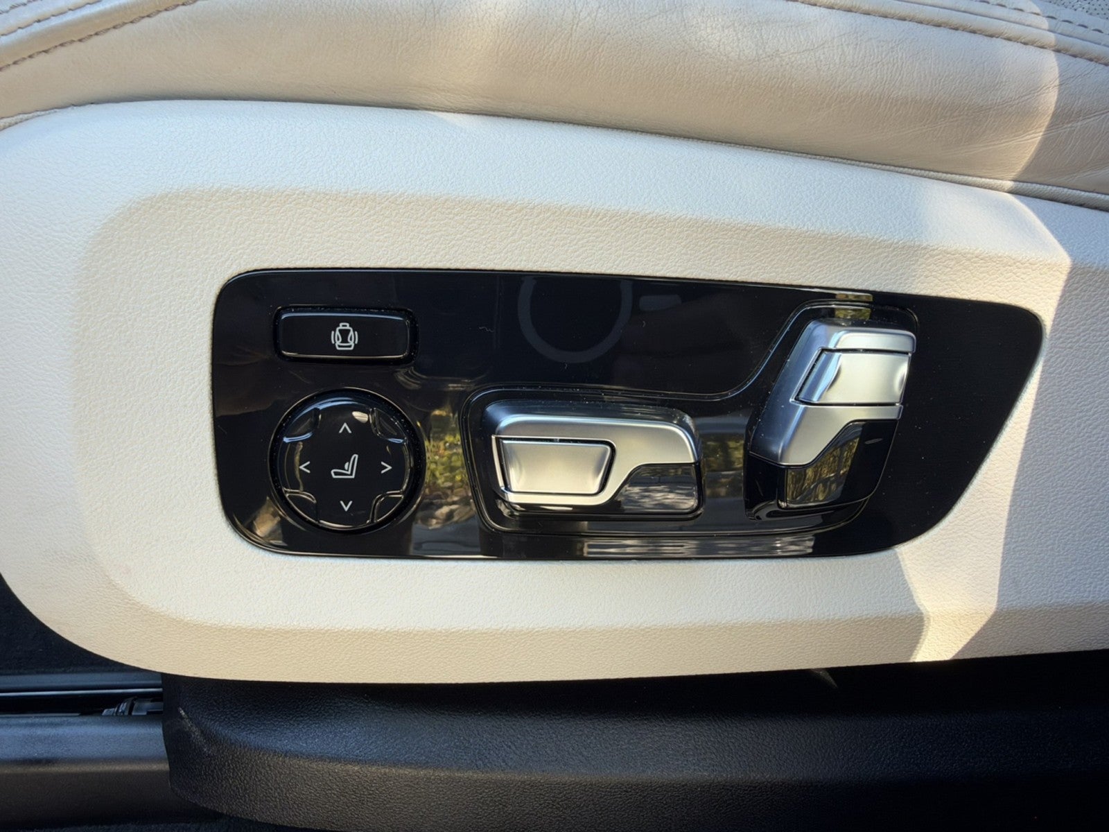 2023 BMW X5 M50i