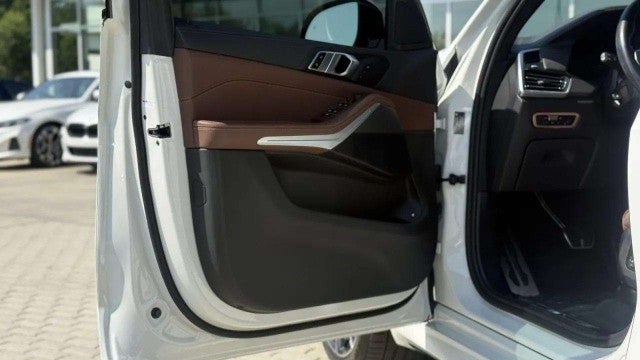 2023 BMW X5 xDrive45e