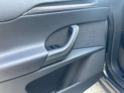 2024 Tesla Model X Base