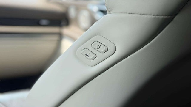 2024 Genesis GV80 Base