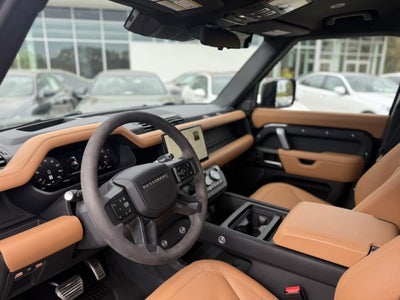 2024 Land Rover Defender V8
