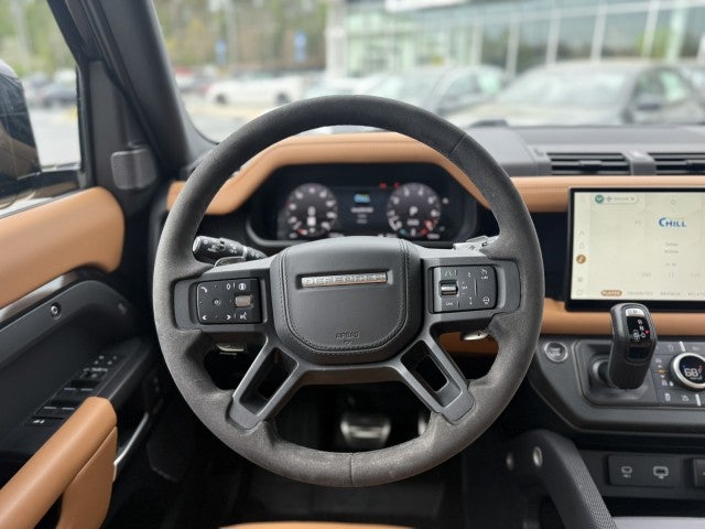 2024 Land Rover Defender V8