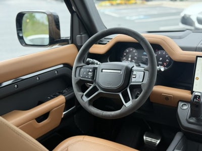 2024 Land Rover Defender V8