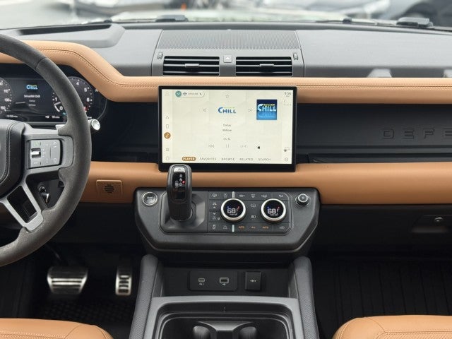 2024 Land Rover Defender V8