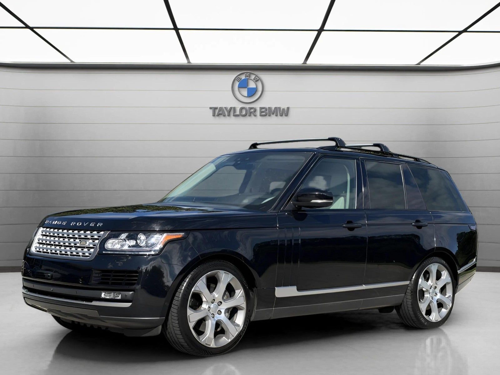 2017 Land Rover Range Rover Base