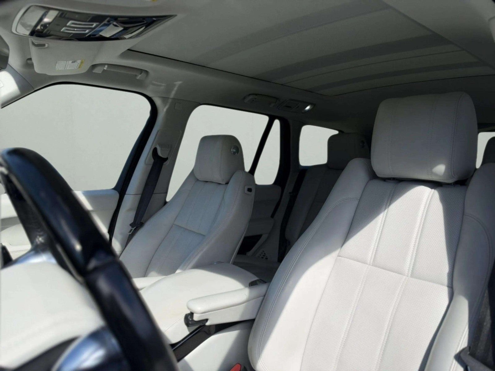 2017 Land Rover Range Rover Base