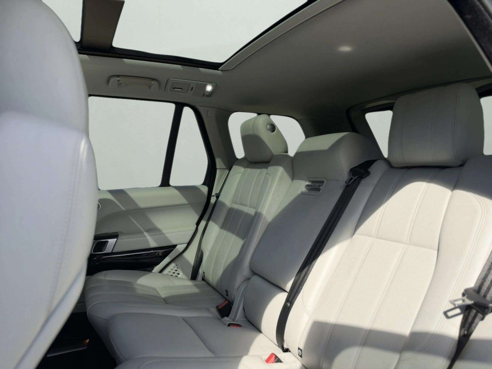 2017 Land Rover Range Rover Base
