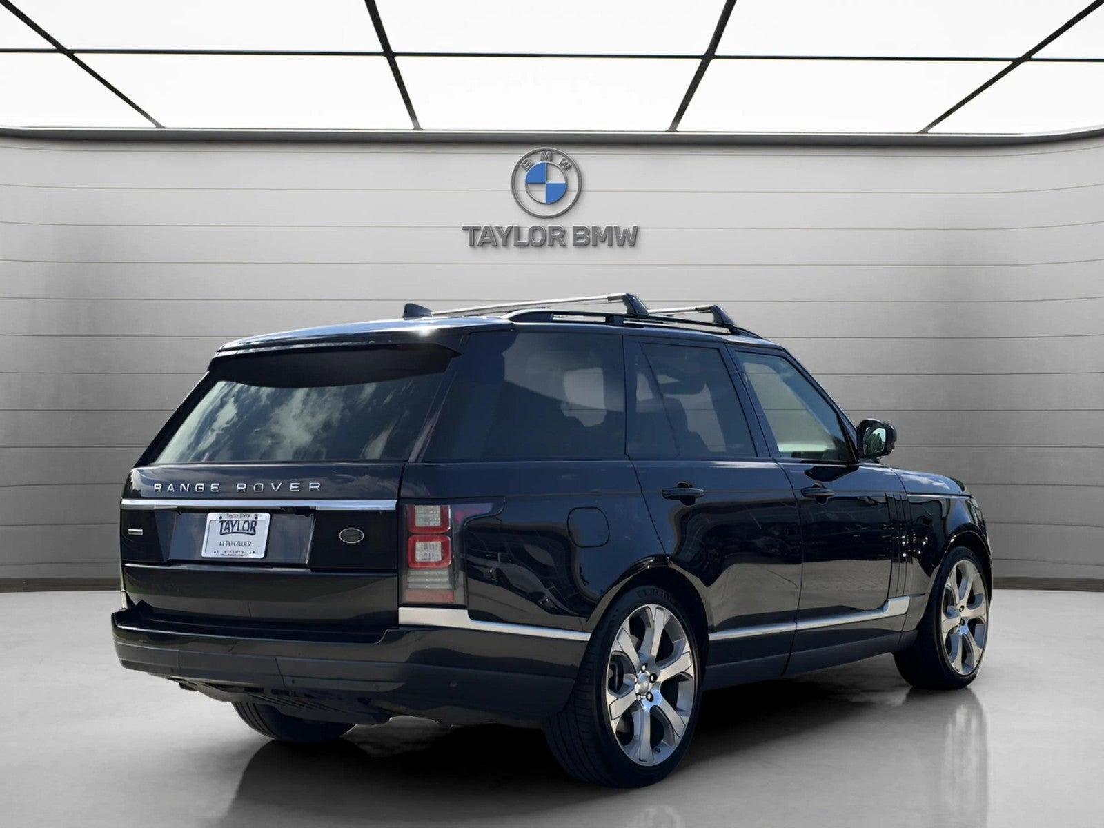 2017 Land Rover Range Rover Base