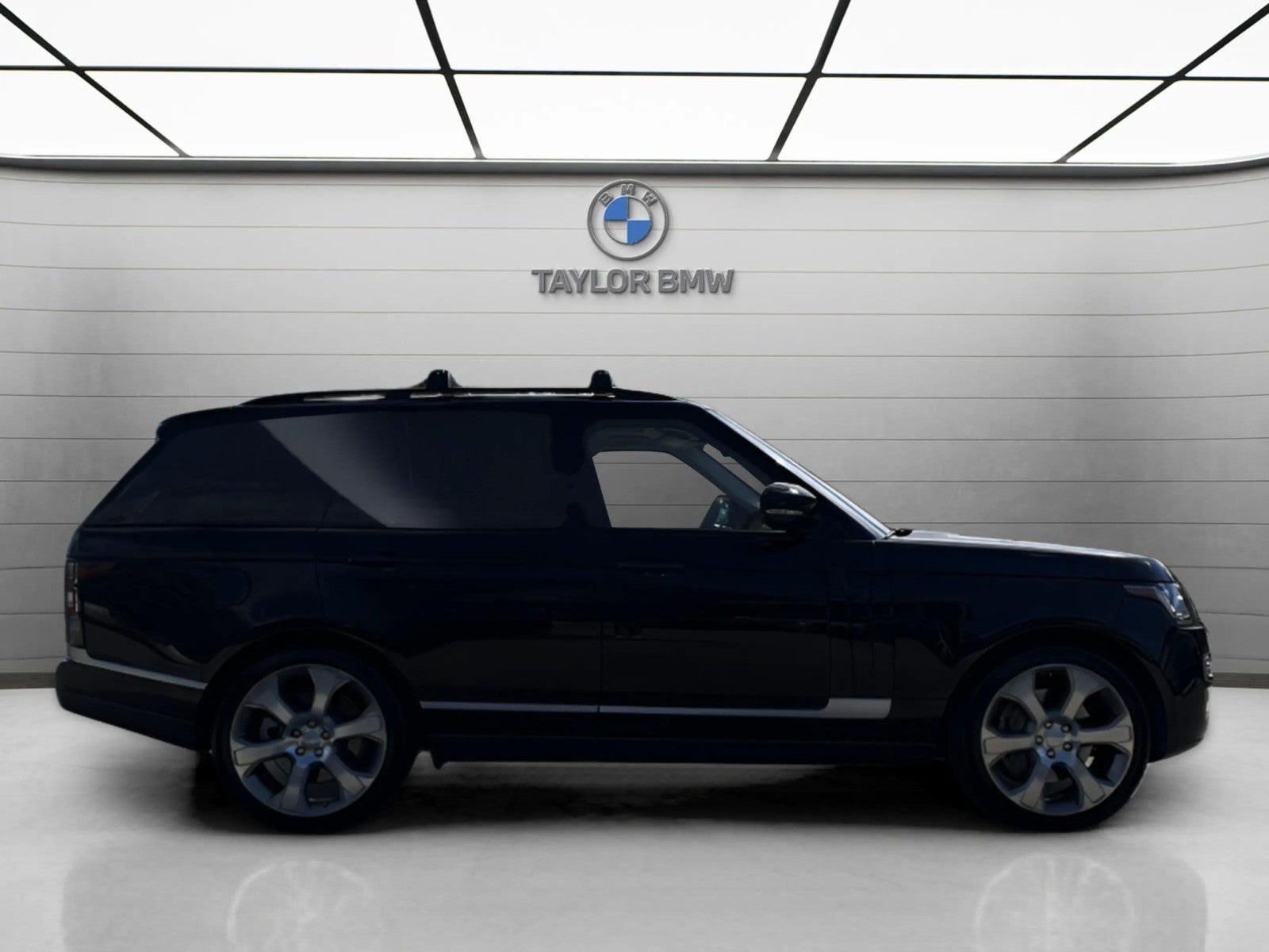 2017 Land Rover Range Rover Base