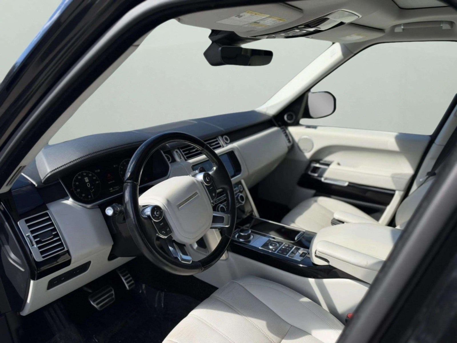 2017 Land Rover Range Rover Base