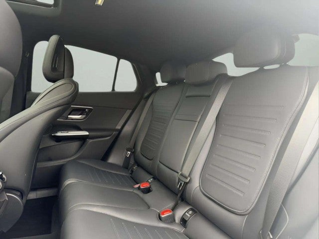 2024 Mercedes-Benz GLC GLC 300