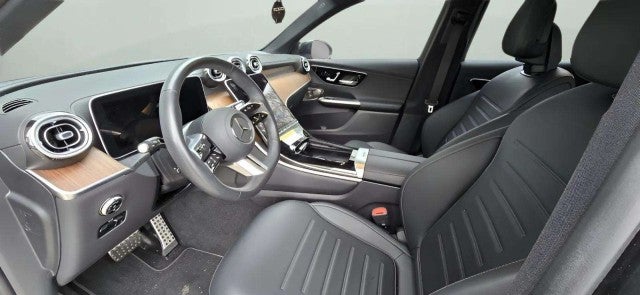2025 Mercedes-Benz GLC GLC 300