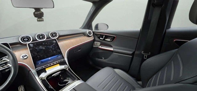 2025 Mercedes-Benz GLC GLC 300