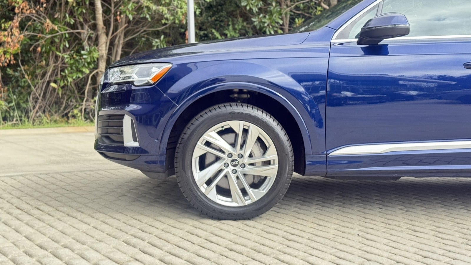 2021 Audi Q7 Premium Plus