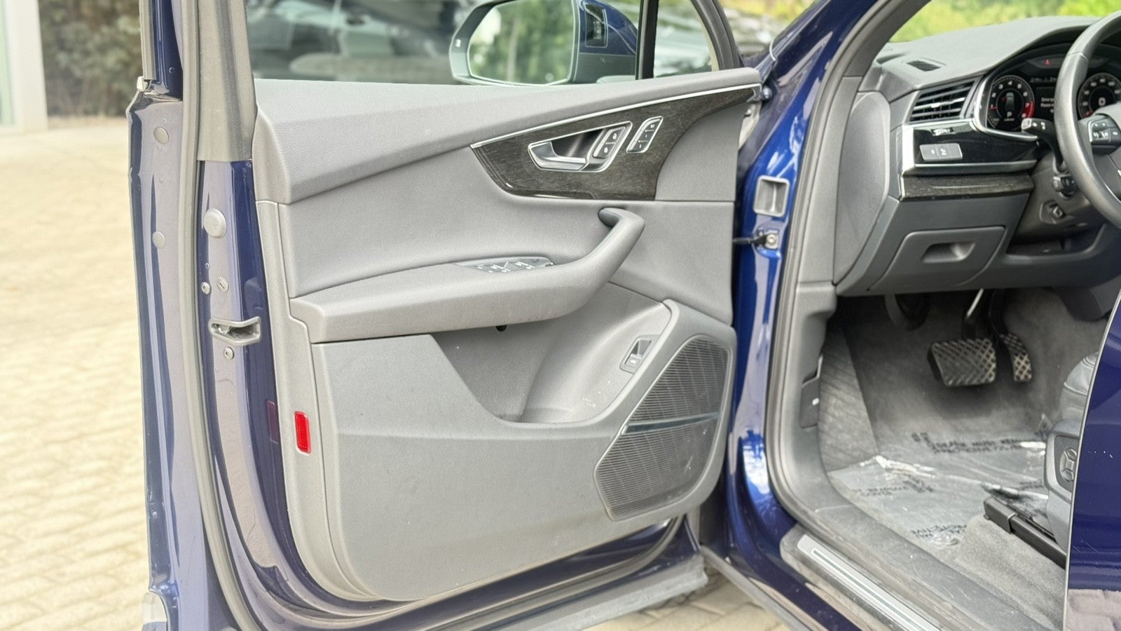 2021 Audi Q7 Premium Plus
