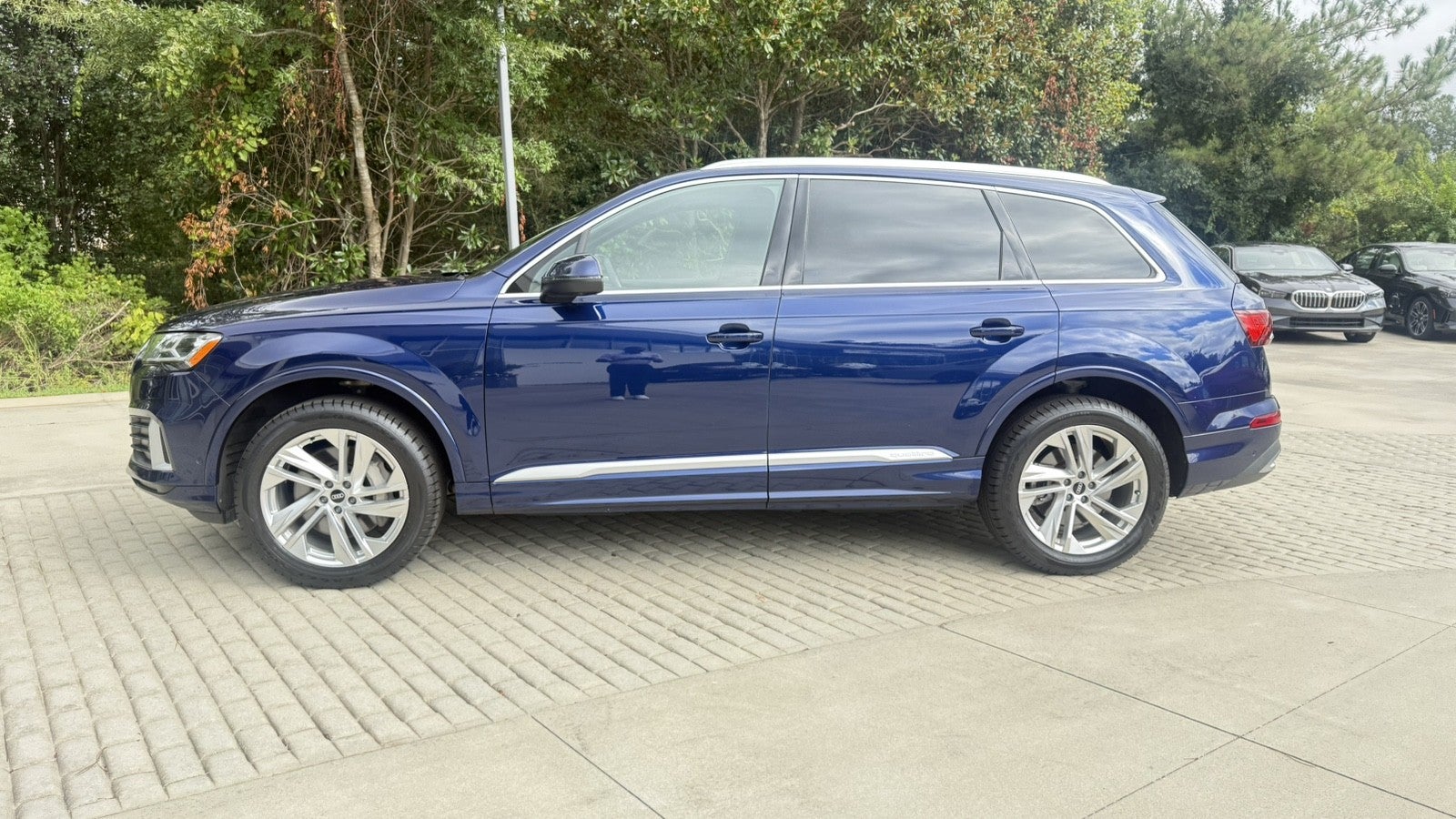 2021 Audi Q7 Premium Plus