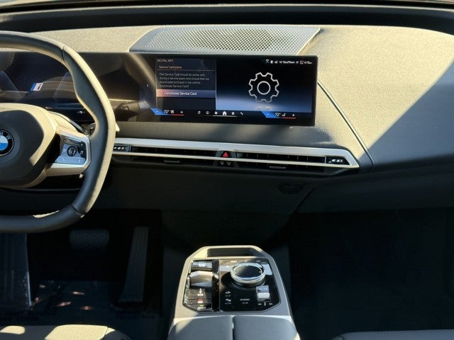 2026 BMW iX xDrive60