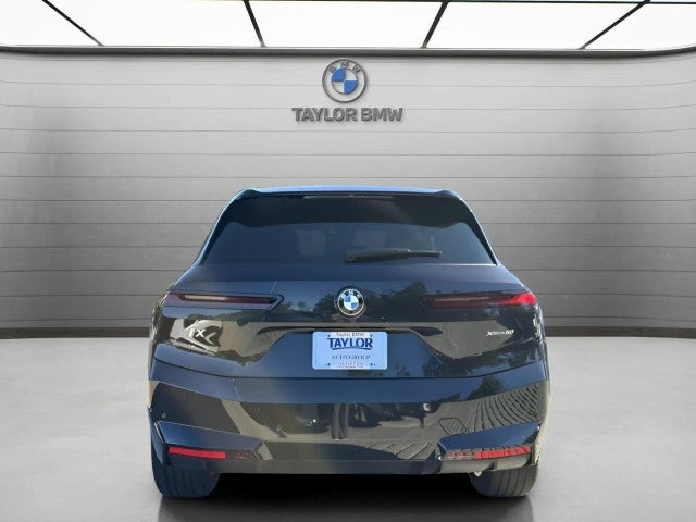 2026 BMW iX xDrive60
