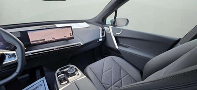 2026 BMW iX xDrive60