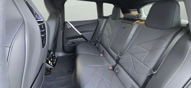 2026 BMW iX xDrive60