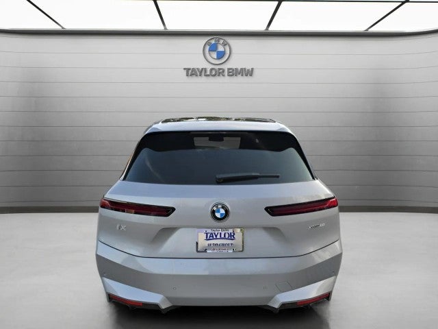 2026 BMW iX xDrive60