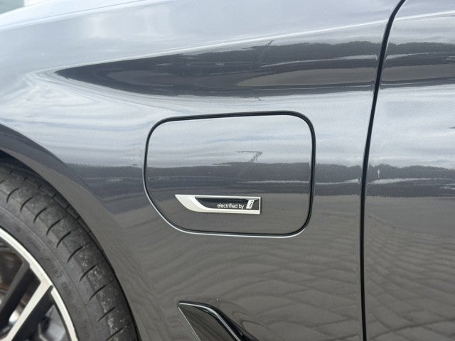 2023 BMW 530e 530e