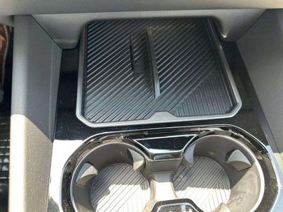 2027 BMW 550e 550e xDrive