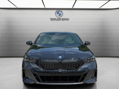 2027 BMW 550e 550e xDrive