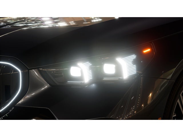 2027 BMW 550e 550e xDrive