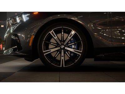 2027 BMW 550e 550e xDrive
