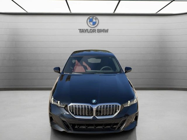 2026 BMW 550e 550e xDrive